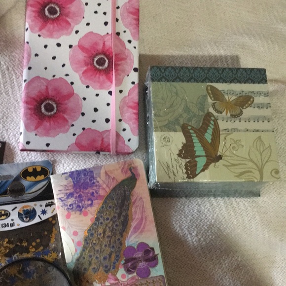 Assorted Stationary Lot - Picture 2 of 4